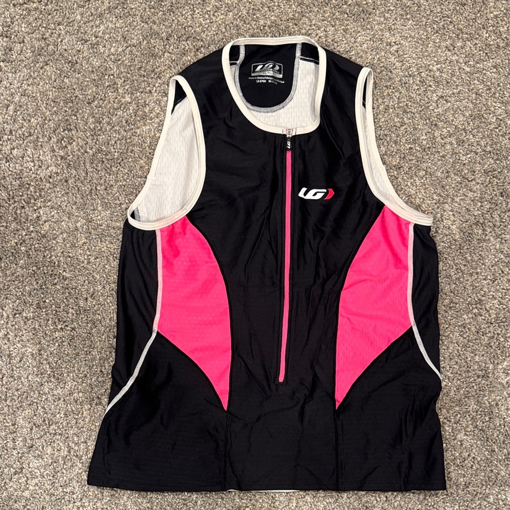 Louis Garneau XL Women's Black and Pink cycling shirt